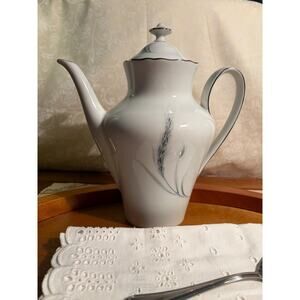 Vintage Hutschenreuther Madeline Tea Pot- German Fine Porcelain